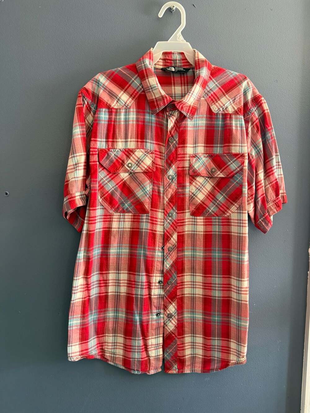 The North Face Men's Red Plaid Short Sleeve Western Snap Front Shirt Size S